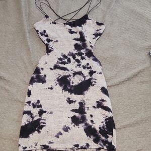 Chic Strapless Tie-Dye Dress in Black and Cream